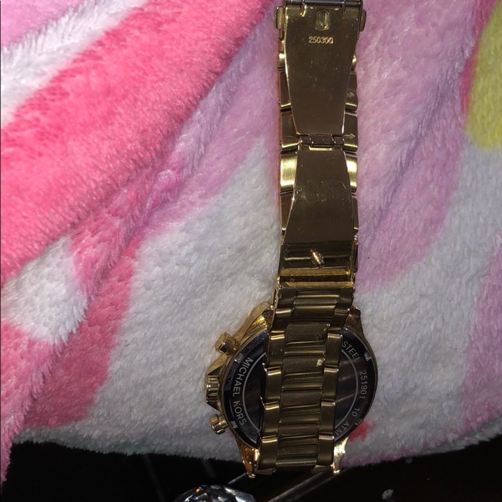 Men Watch - Picture 3 of 3
